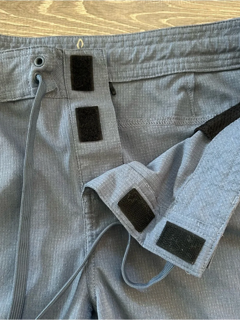 Prana Women's Blue Drawstring Athletic Shorts Size Medium - Picture 3 of 6